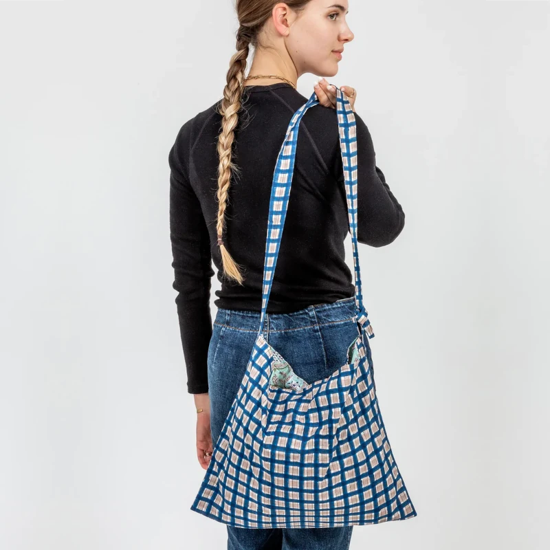 Flourish Crossbody Shopper