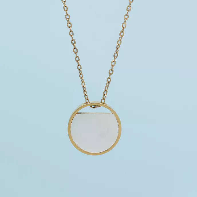Iris Mother-of-Pearl Necklace Product Shot