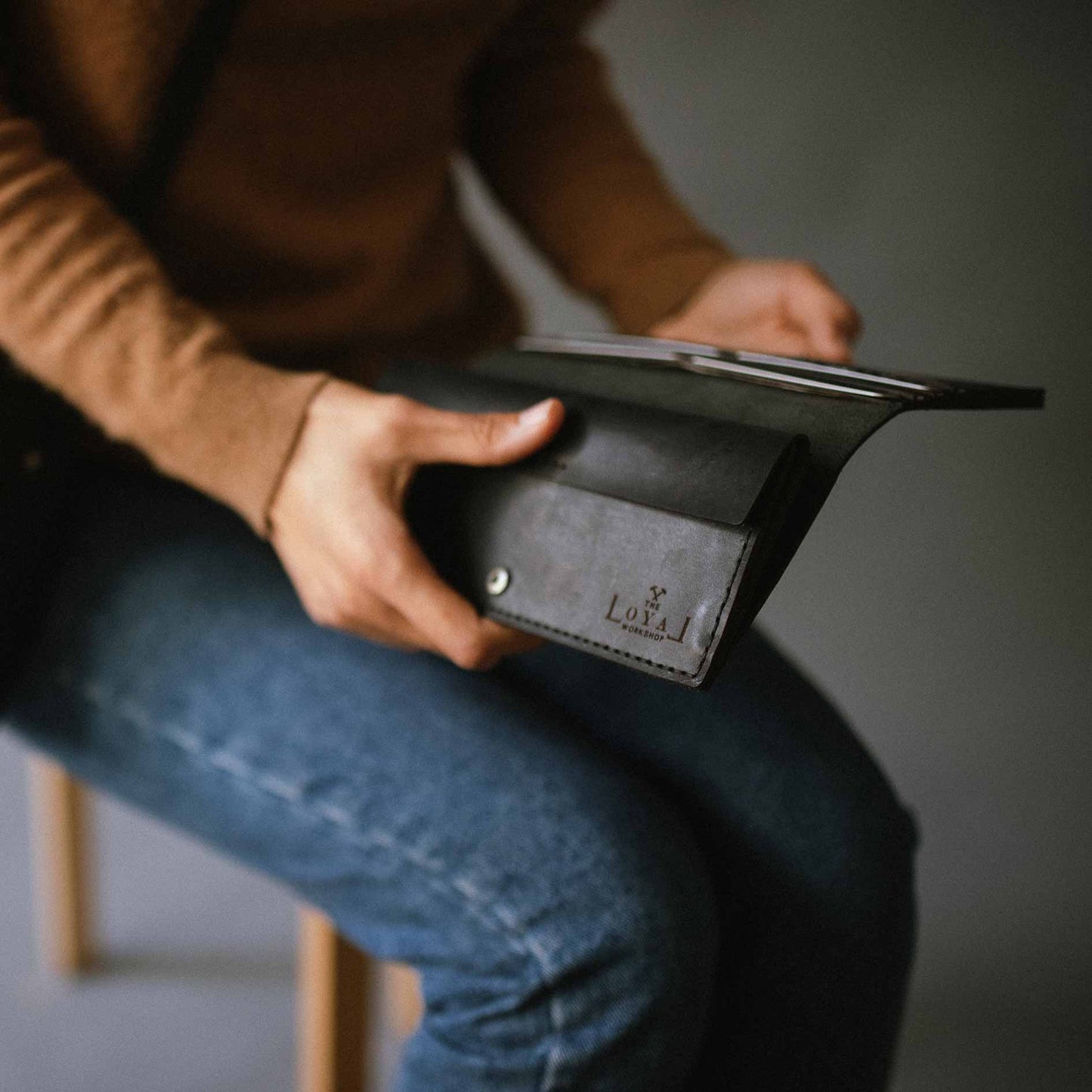 The Alongsider Wallet - Black