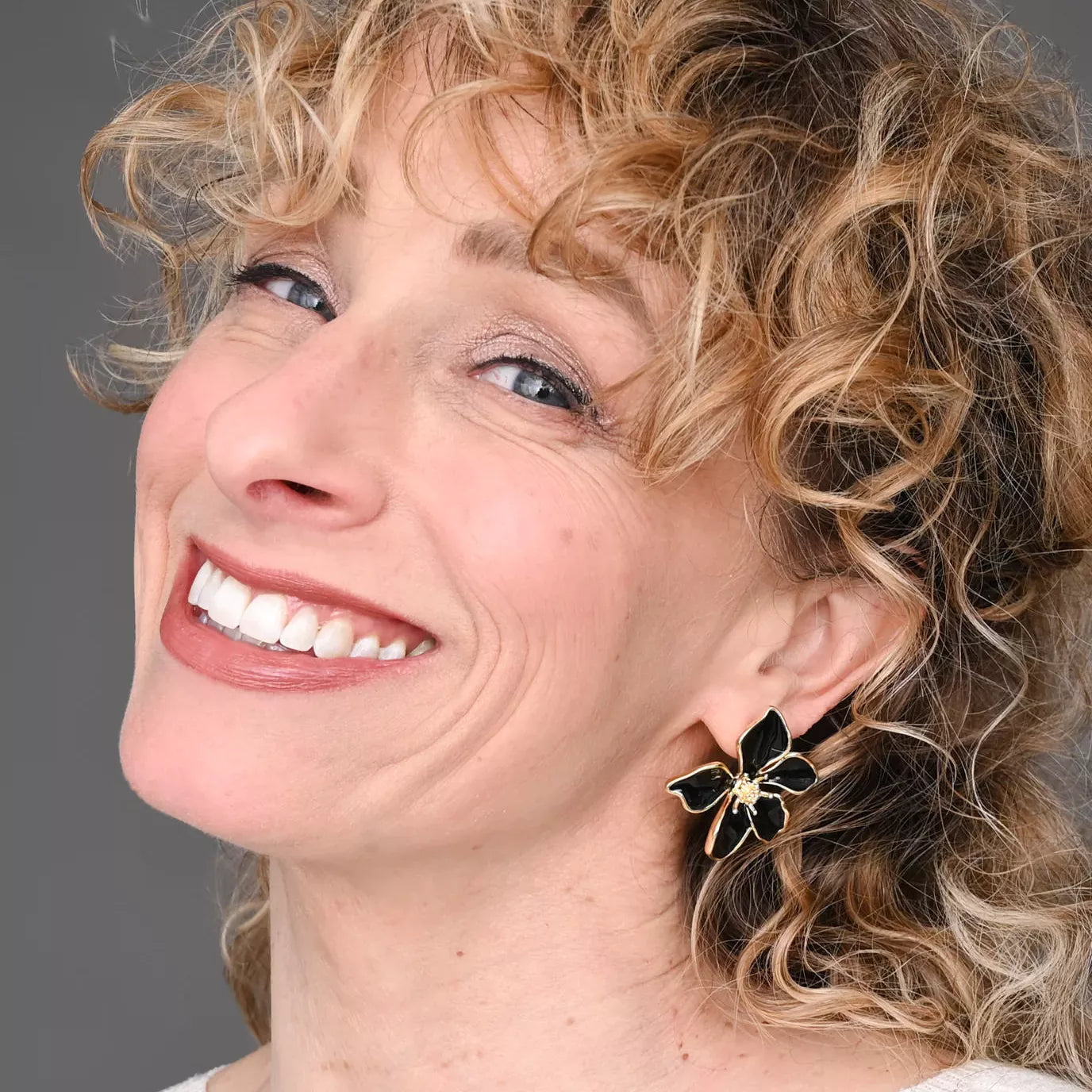 Bloom Earrings in Midnight Black