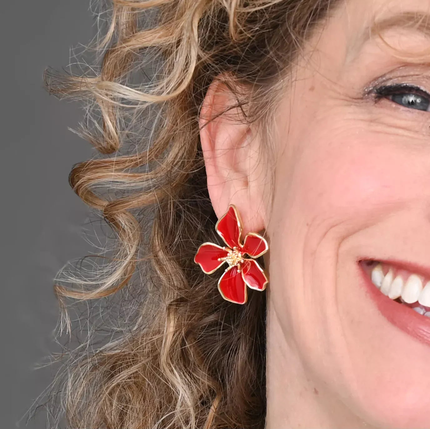 Bloom Earrings in Red