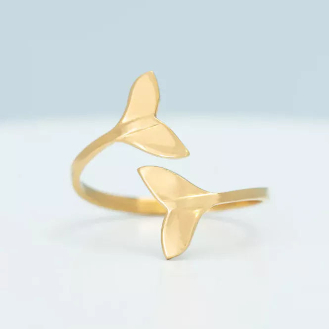 Whale Tale Wrap Ring in Gold